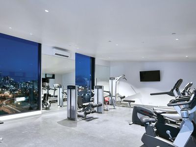 2711 / 151 City Road, Southbank