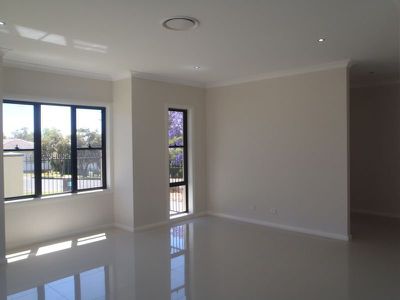 'The Avenue' / 32A Stonehaven Avenue, Dubbo