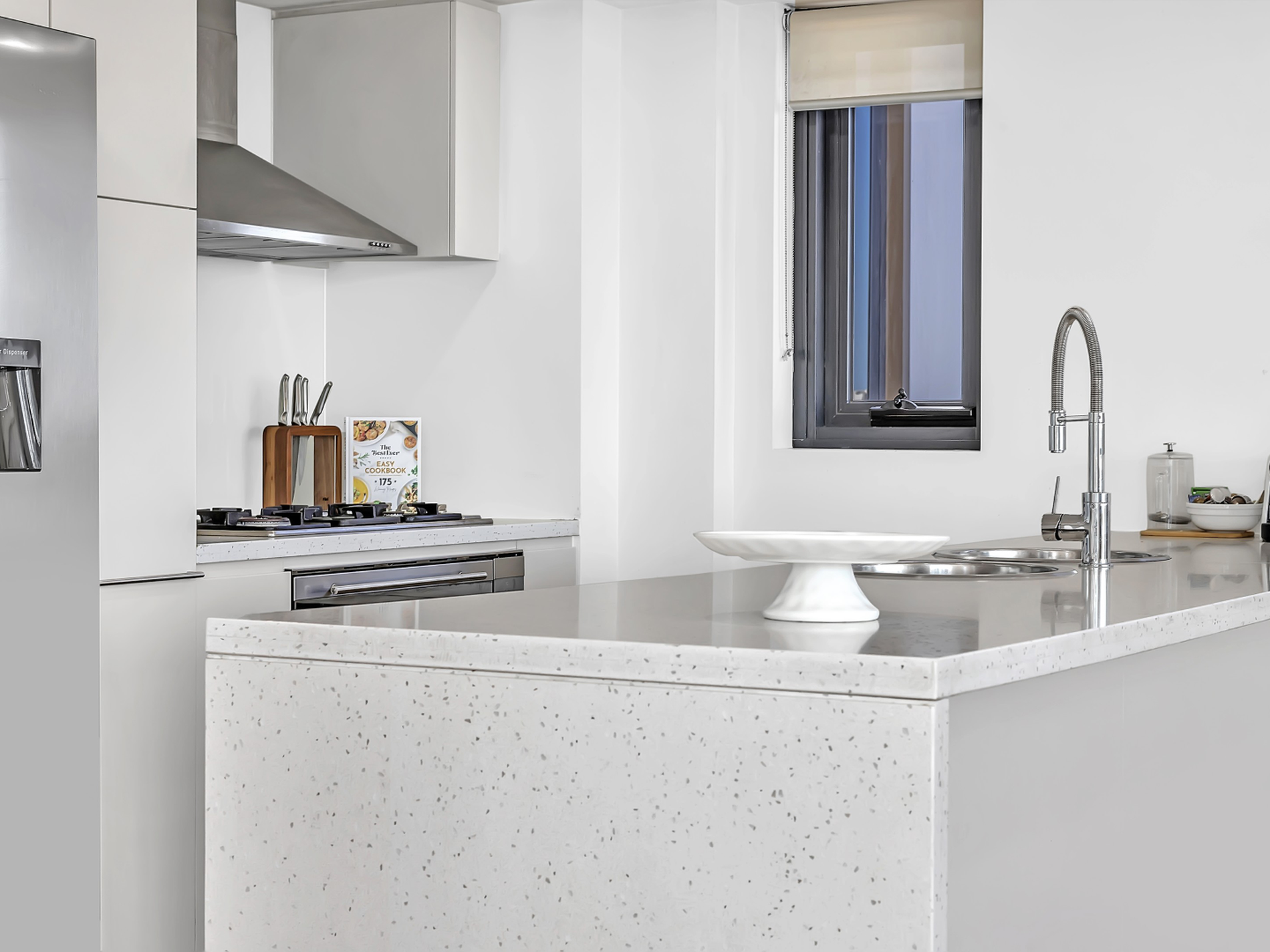 1701 / 10 Balfours Way, Adelaide