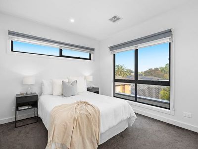 2 / 50 Woodbine Grove, Chelsea