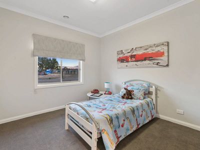 2 Stockmans Drive, Mansfield