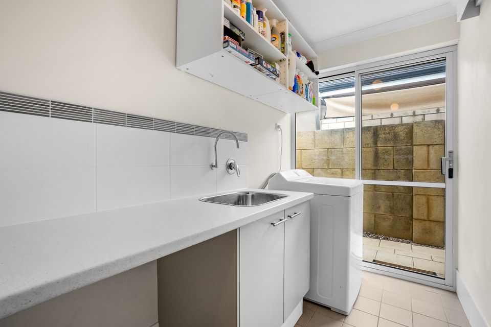 39 BROULEE LANE, Secret Harbour