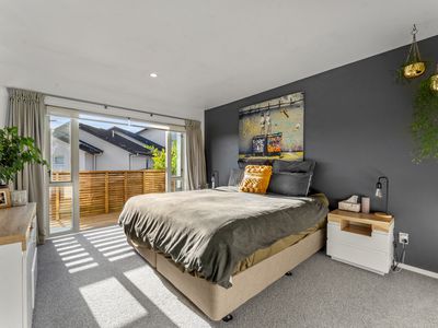 20 Admirals Court Drive, Greenhithe