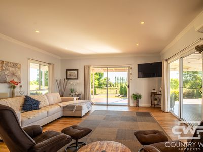 74 East Pandora Road, Glen Innes