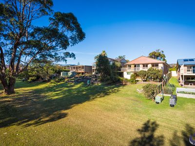 23 Lakeside Drive, Kianga