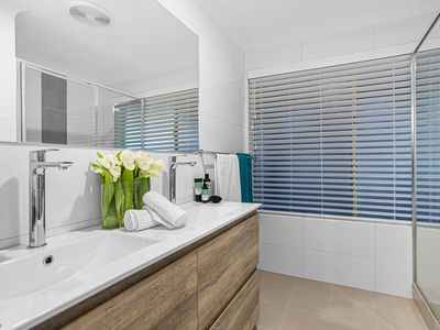 15 Kirwan Way, Winthrop