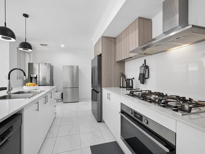 34 Hickman Drive, Piara Waters