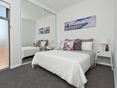 Apartment 2/3 Leeder Street, Glendalough