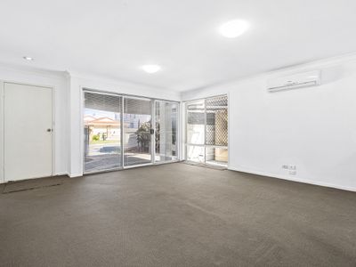 1 / 19 Teal Avenue, Paradise Point