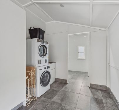 8 Foxlow Street, Captains Flat