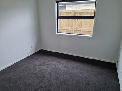 2 / 11 Forster Avenue, Hillcrest