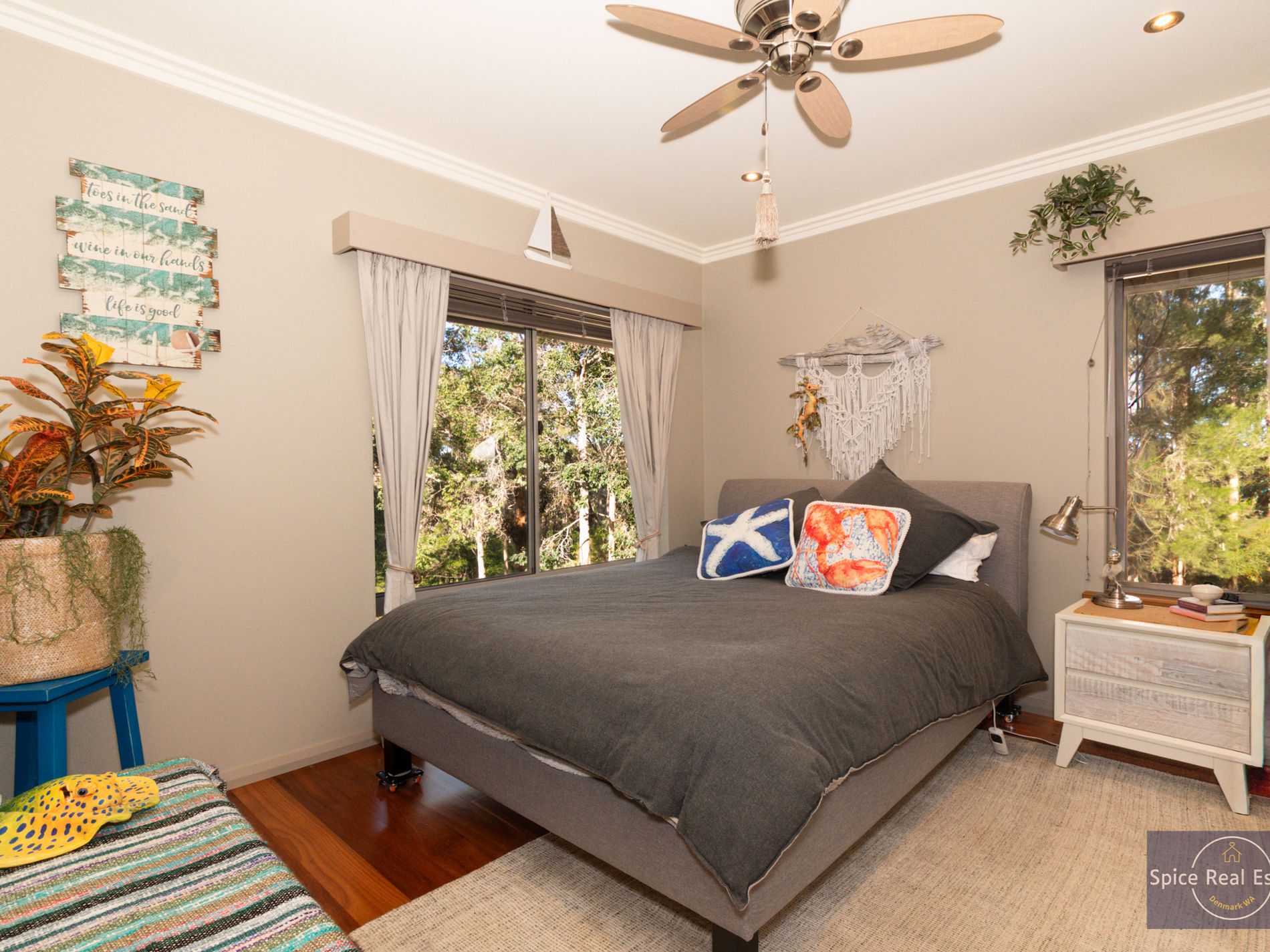 12 Pember Road East, Ocean Beach