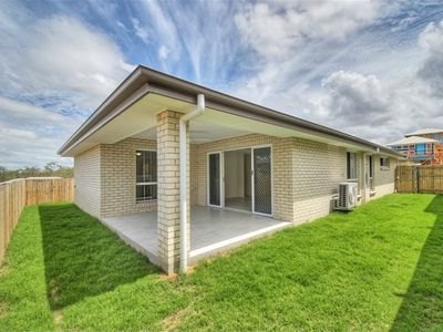 3 Madeira Street, Springfield Lakes