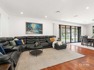 1 Marina Parade, Jacobs Well
