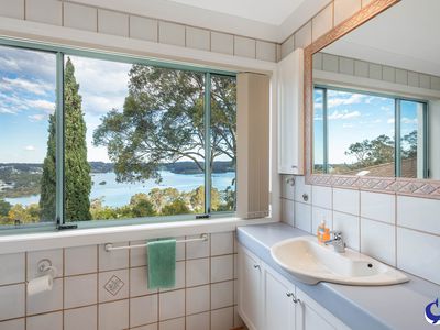 29 Hillcrest Avenue, North Narooma