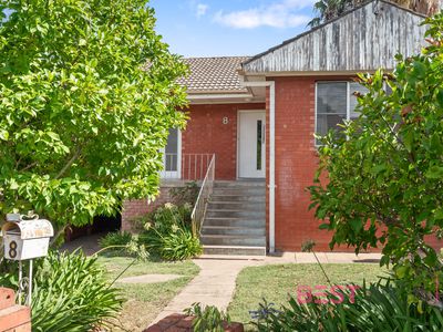 8 Isaacs Street, West Bathurst