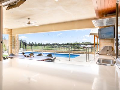 43 Holloways Ridge, Secret Harbour