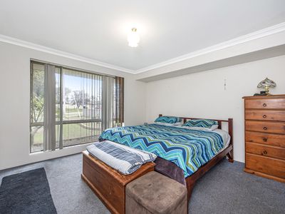 9 Murchison Road, Cooloongup