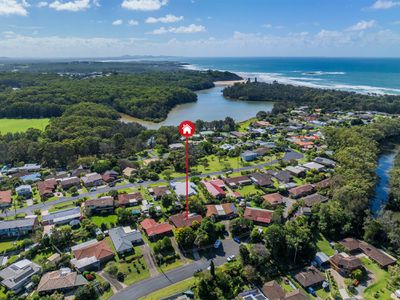 15 Tomkins Avenue, Woolgoolga