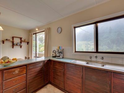 867 Woodbridge Hill Road, Gardners Bay