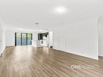 6 / 25 Royal Street, Worrigee