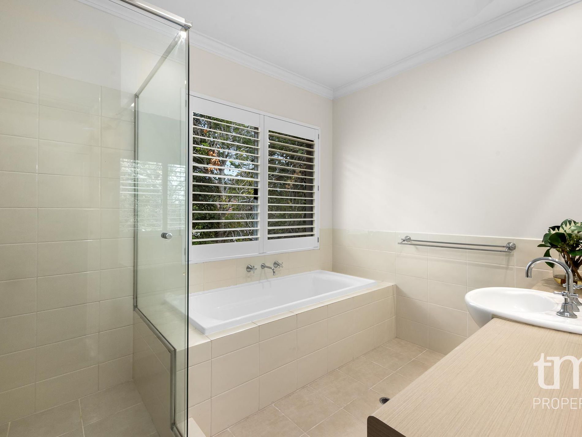 16 Baird Avenue, Nedlands