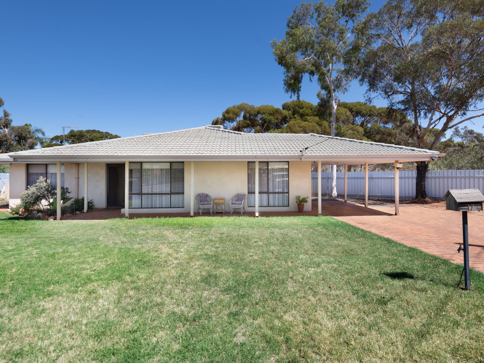 17 Littlewood Place, West Lamington