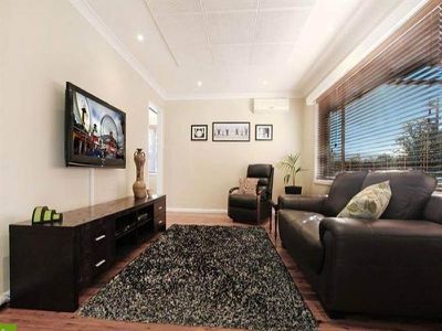 7 Mawarra Avenue, Dapto