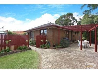 82 Endeavour Drive, Cranbourne North