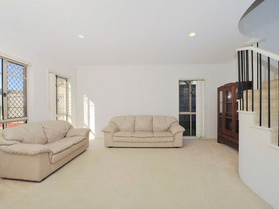 53 Coventry Circuit, Carindale