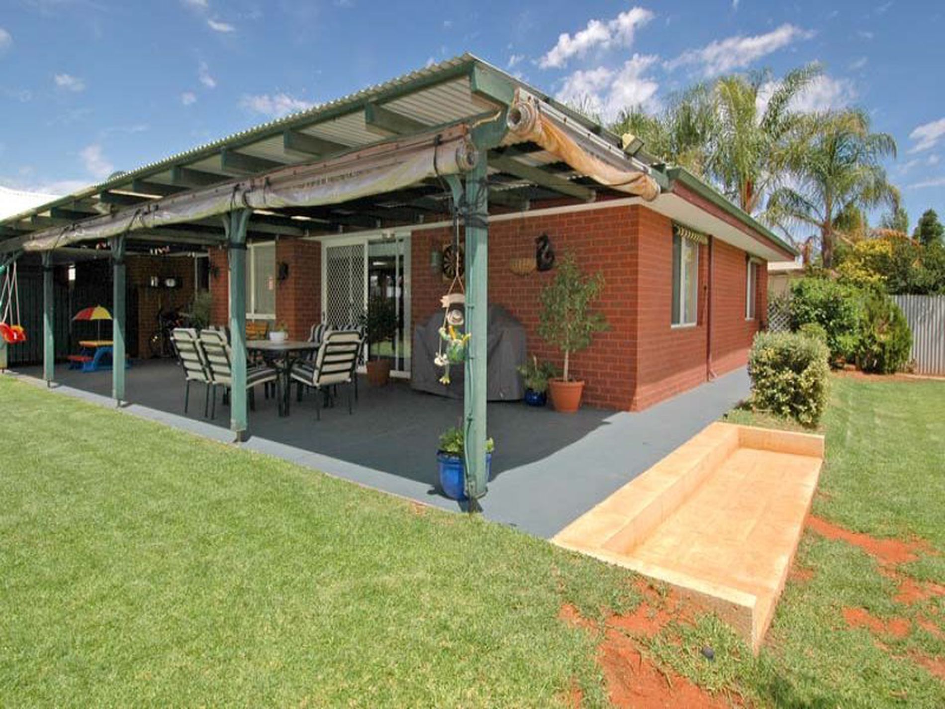 19 Osmetti Drive, Kalgoorlie