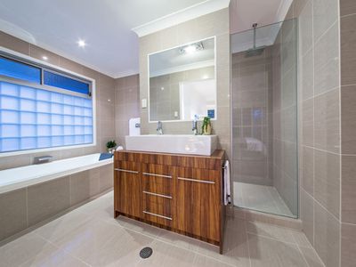 41 Talltrees Circuit, Wakerley