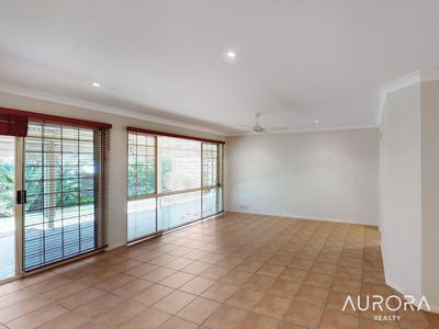 4 Marjorie Buckler Avenue, Redland Bay