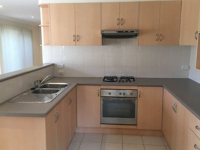 2 / 16 Seymour Drive, Flinders