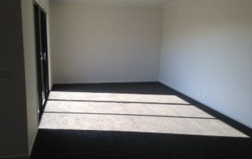7 Officedale Road, Officer