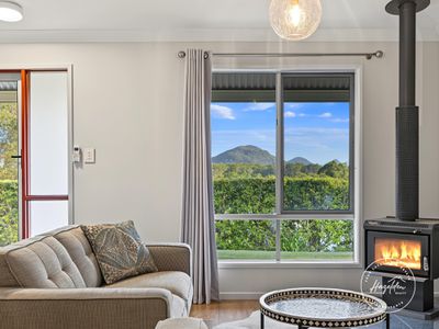 5 Inverleigh Court , Beerwah