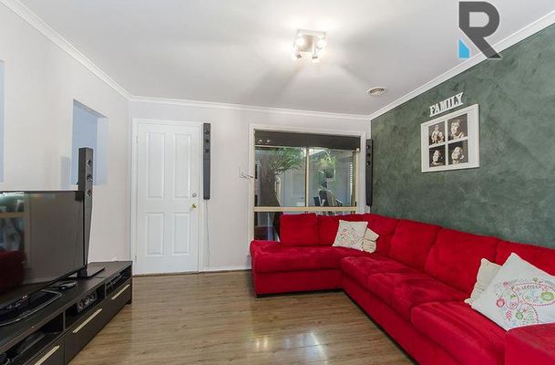 18 Dewvale Place, Craigieburn