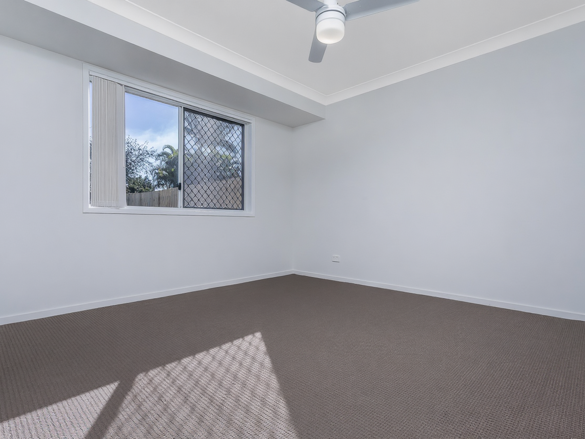 4 Skylark Court, Kallangur