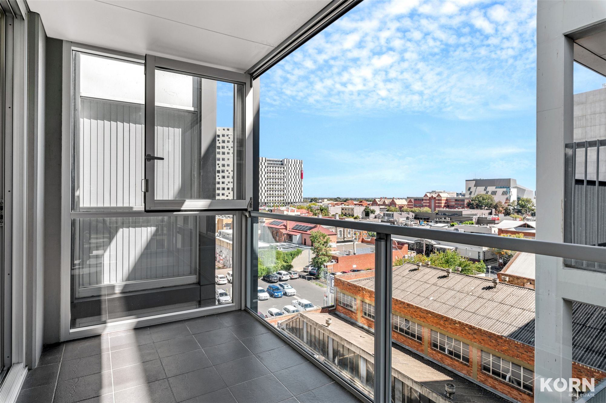 608 / 10 Balfours Way, Adelaide