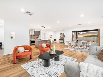 17 Perry Circuit, Cranbourne North