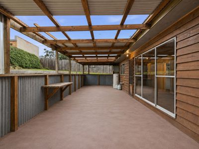 8 Fourth Avenue, Dodges Ferry