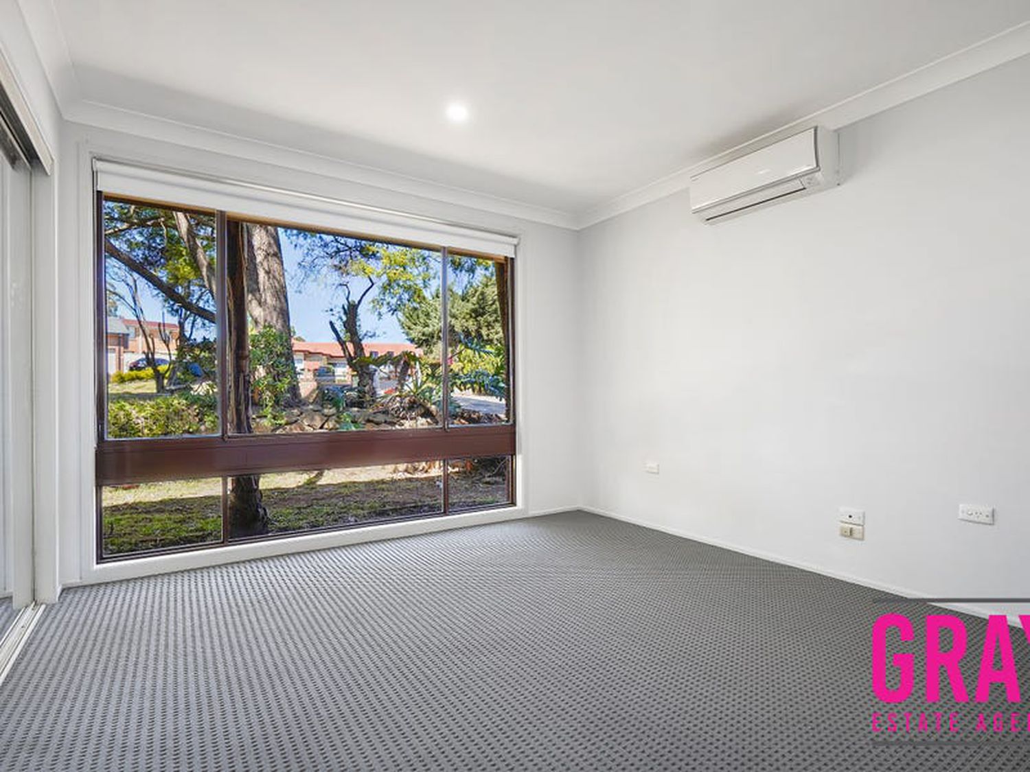14 Sherry Place, Minchinbury