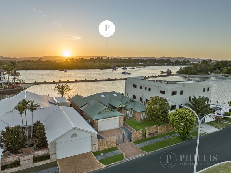 4 Oxley Drive, Paradise Point