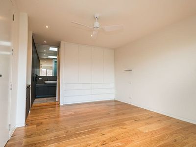 84A The Strand, Newport
