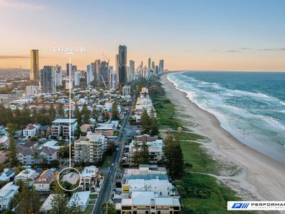 2 / 6 Francis Street, Mermaid Beach