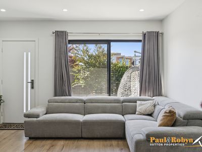 11C Woodberry Avenue, Coombs