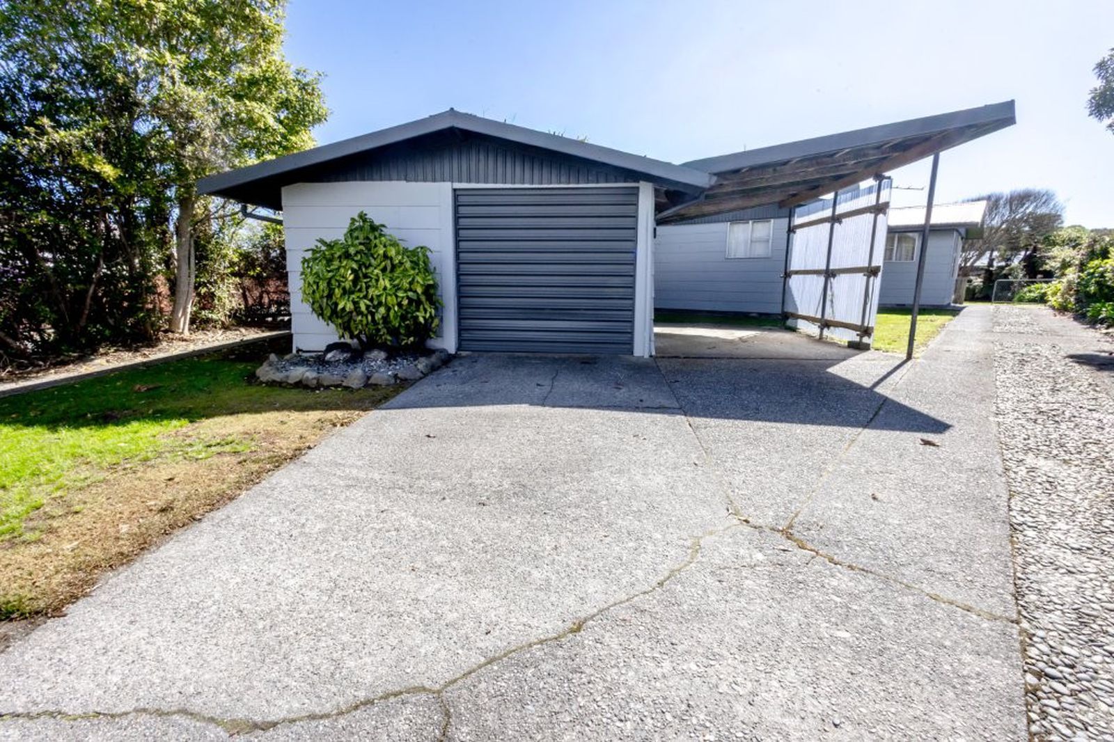 161 Jollie Street