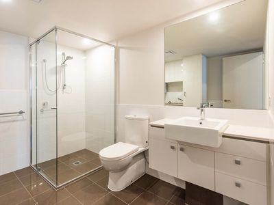 107 / 172 Railway Parade, West Leederville