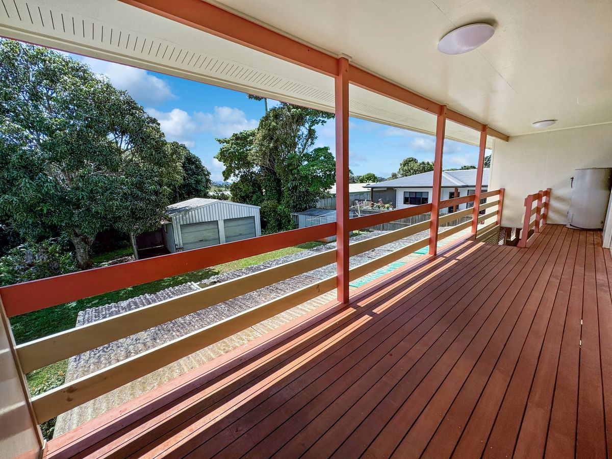 6 CANOPUS CIRCUIT, Atherton