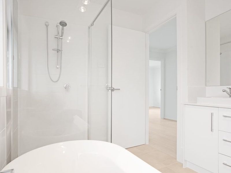 52 Batavia Ave., Leppington